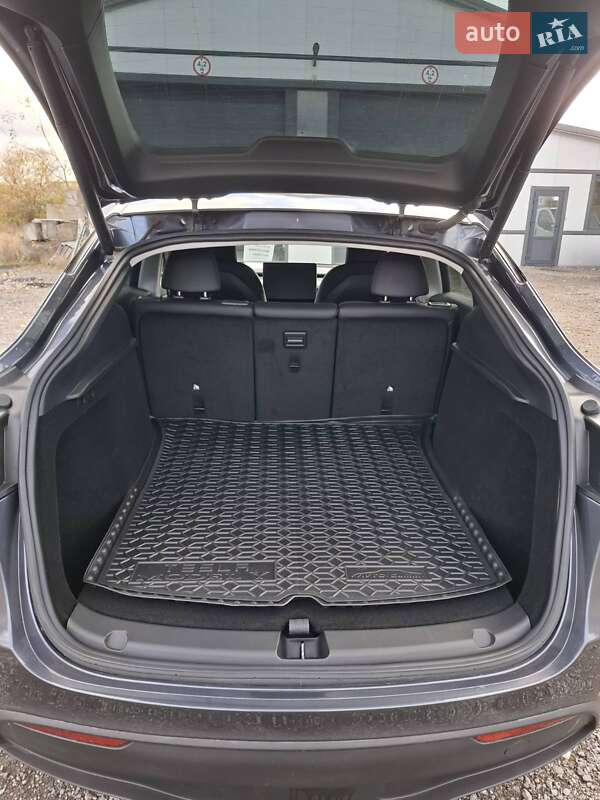 Внедорожник / Кроссовер Tesla Model Y 2023 в Тернополе