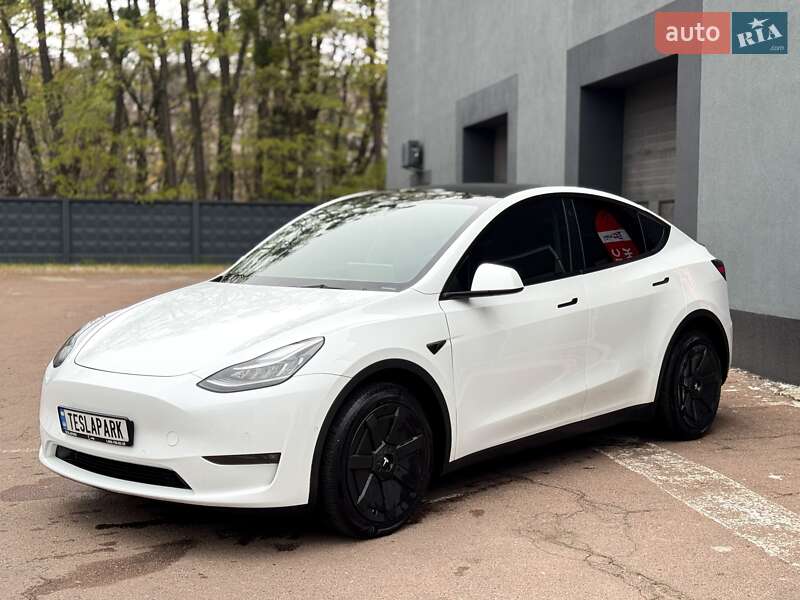 Позашляховик / Кросовер Tesla Model Y 2022 в Києві фото 4 Позашляховик / Кросовер Tesla Model Y 2022 в Києві