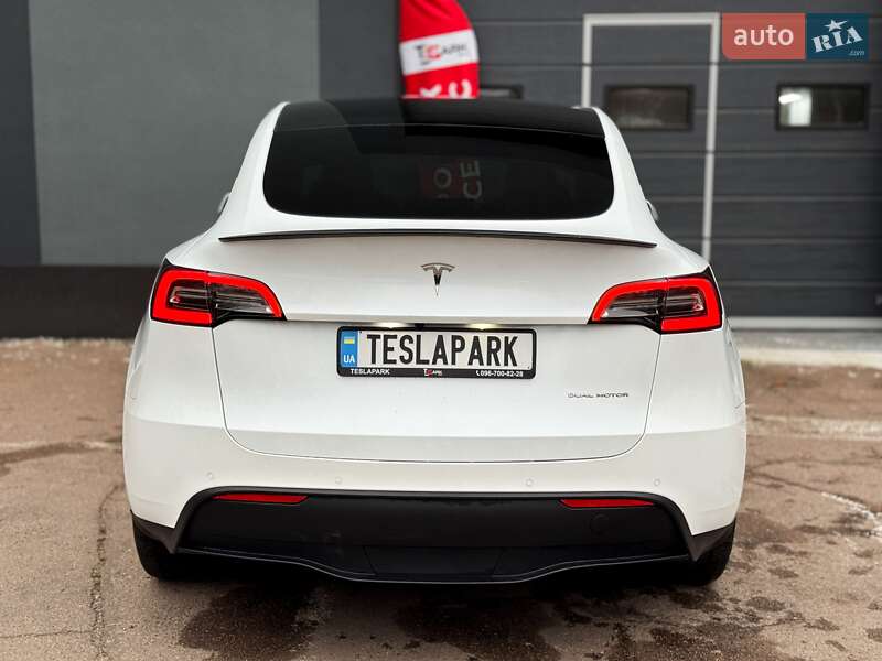 Позашляховик / Кросовер Tesla Model Y 2022 в Києві фото 9 Позашляховик / Кросовер Tesla Model Y 2022 в Києві