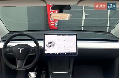 Внедорожник / Кроссовер Tesla Model Y 2023 в Киеве
