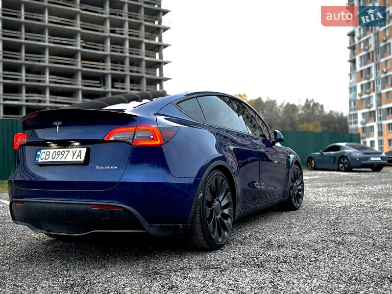 Позашляховик / Кросовер Tesla Model Y 2022 в Києві