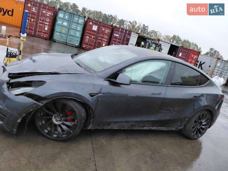 Внедорожник / Кроссовер Tesla Model Y 2021 в Одессе