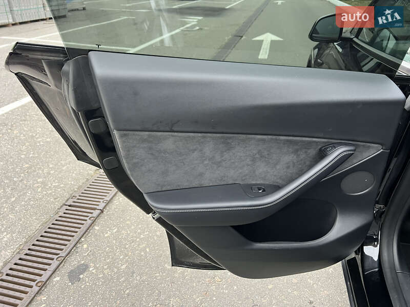 Внедорожник / Кроссовер Tesla Model Y 2022 в Киеве фото 29 Внедорожник / Кроссовер Tesla Model Y 2022 в Киеве