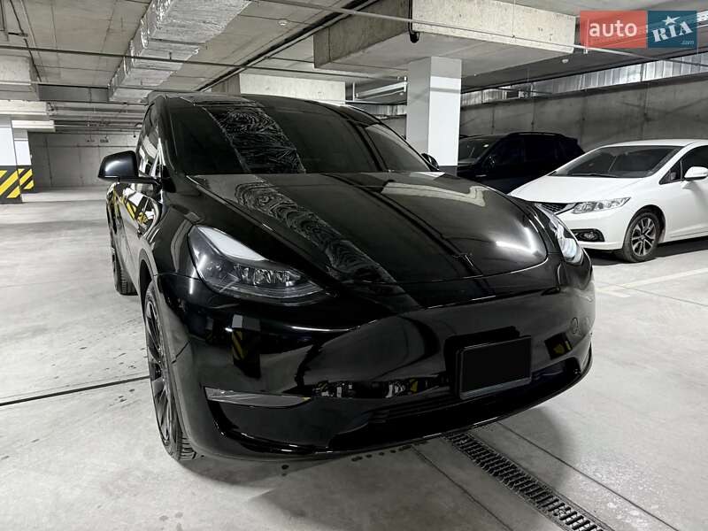 Позашляховик / Кросовер Tesla Model Y 2023 в Дніпрі