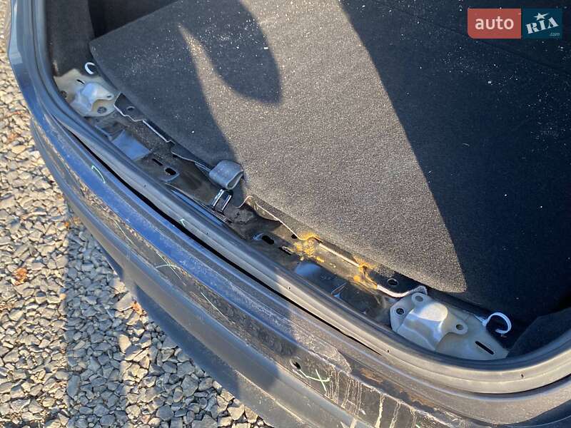 Позашляховик / Кросовер Tesla Model Y 2021 в Львові