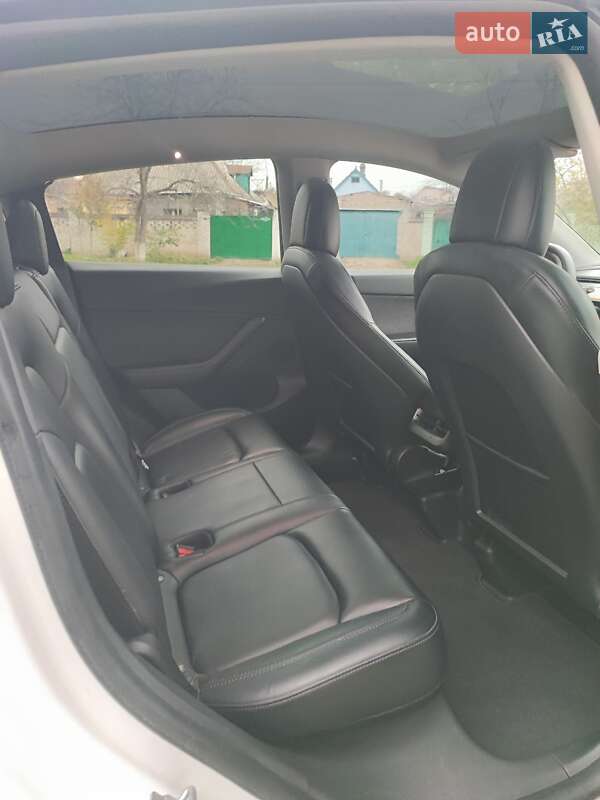 Позашляховик / Кросовер Tesla Model Y 2021 в Миколаєві фото 13 Позашляховик / Кросовер Tesla Model Y 2021 в Миколаєві