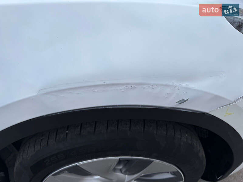 Позашляховик / Кросовер Tesla Model Y 2023 в Рівному