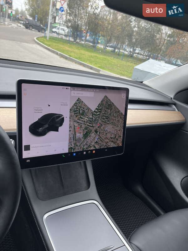 Внедорожник / Кроссовер Tesla Model Y 2021 в Николаеве