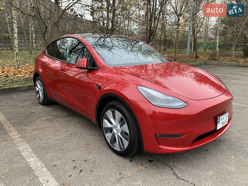 Позашляховик / Кросовер Tesla Model Y 2023 в Києві