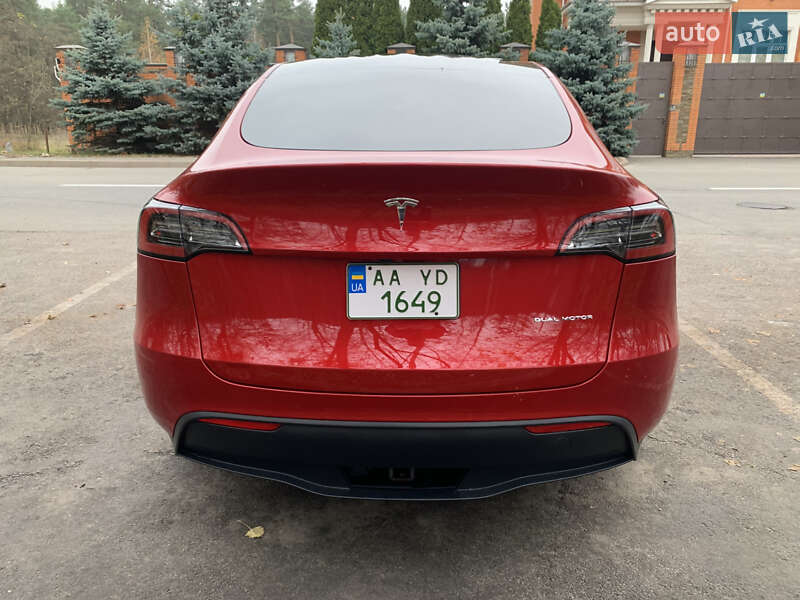 Позашляховик / Кросовер Tesla Model Y 2023 в Києві