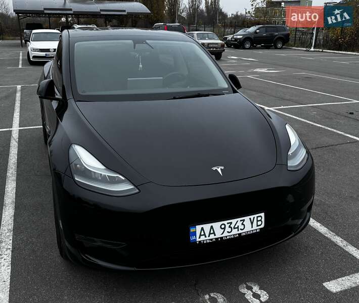 Внедорожник / Кроссовер Tesla Model Y 2022 в Киеве