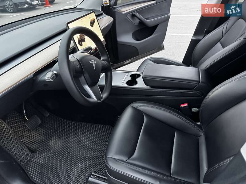 Внедорожник / Кроссовер Tesla Model Y 2022 в Киеве