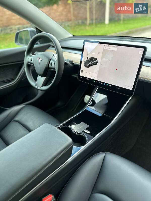 Позашляховик / Кросовер Tesla Model Y 2020 в Рівному