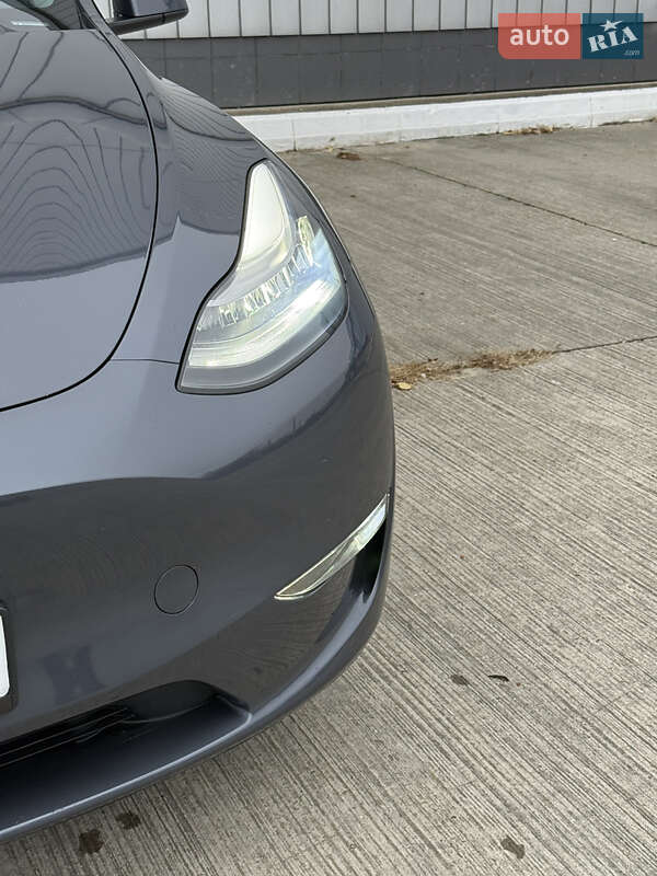 Внедорожник / Кроссовер Tesla Model Y 2023 в Черновцах