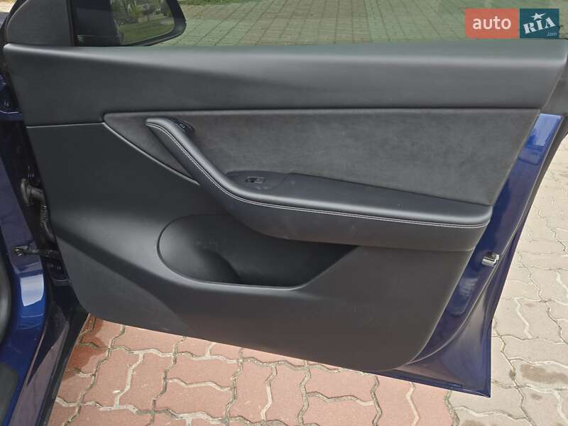 Позашляховик / Кросовер Tesla Model Y 2021 в Обухові фото 26 Позашляховик / Кросовер Tesla Model Y 2021 в Обухові