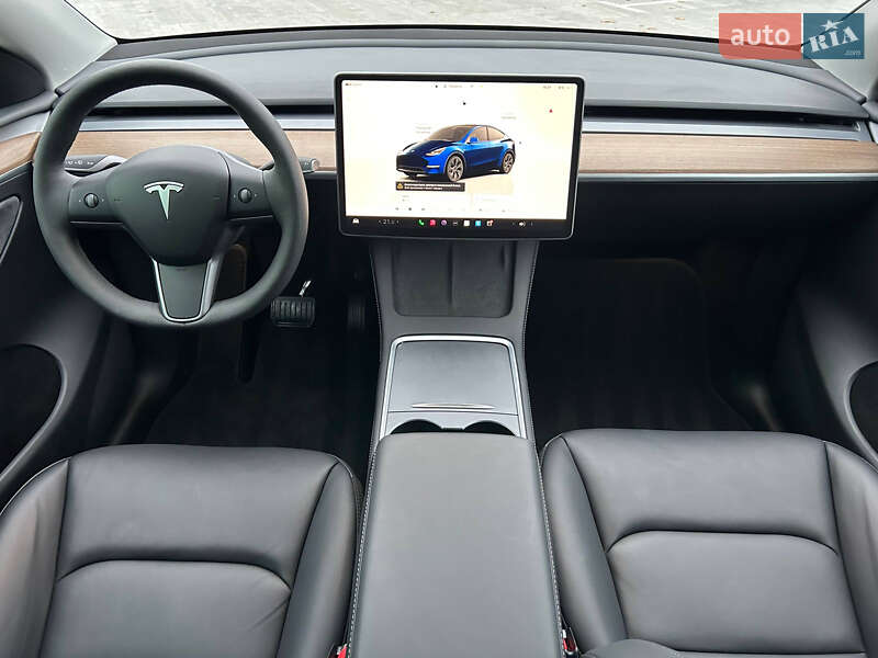 Позашляховик / Кросовер Tesla Model Y 2024 в Києві фото 15 Позашляховик / Кросовер Tesla Model Y 2024 в Києві