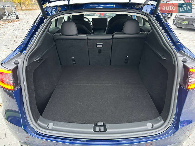 Позашляховик / Кросовер Tesla Model Y 2024 в Києві фото 17 Позашляховик / Кросовер Tesla Model Y 2024 в Києві