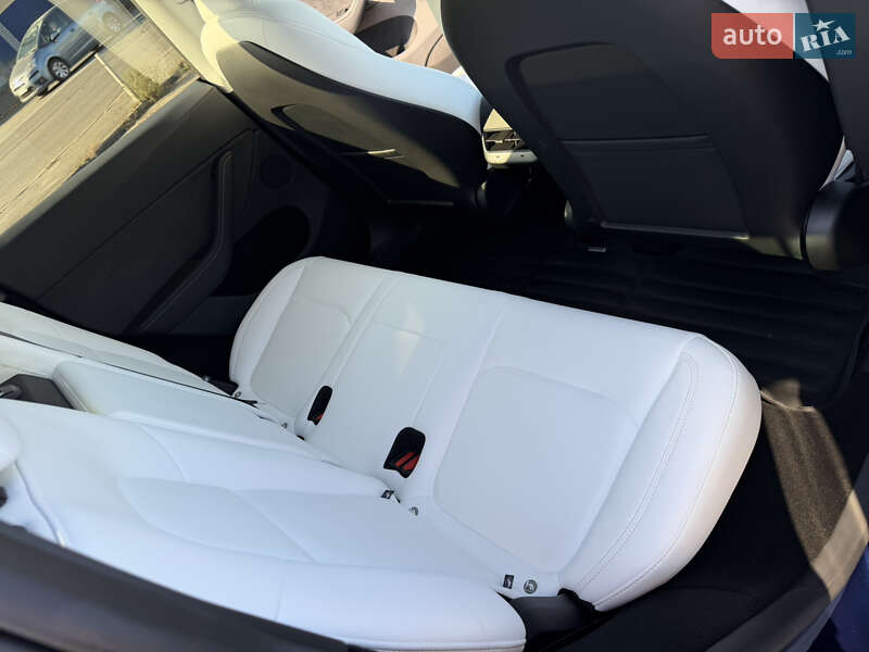 Позашляховик / Кросовер Tesla Model Y 2024 в Дніпрі фото 14 Позашляховик / Кросовер Tesla Model Y 2024 в Дніпрі
