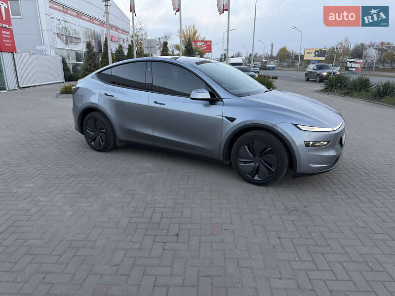 Внедорожник / Кроссовер Tesla Model Y 2025 в Днепре фото 5 Внедорожник / Кроссовер Tesla Model Y 2025 в Днепре