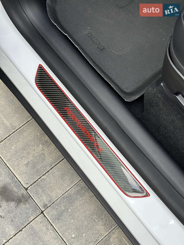 Внедорожник / Кроссовер Tesla Model Y 2023 в Луцке фото 20 Внедорожник / Кроссовер Tesla Model Y 2023 в Луцке