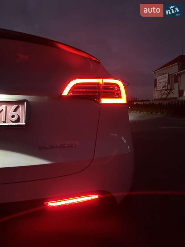 Внедорожник / Кроссовер Tesla Model Y 2023 в Луцке фото 33 Внедорожник / Кроссовер Tesla Model Y 2023 в Луцке