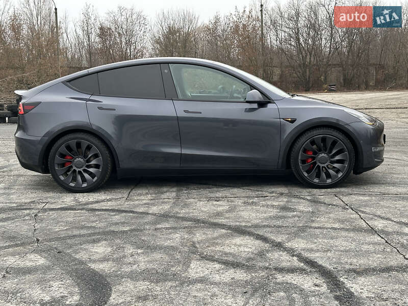 Внедорожник / Кроссовер Tesla Model Y 2021 в Харькове