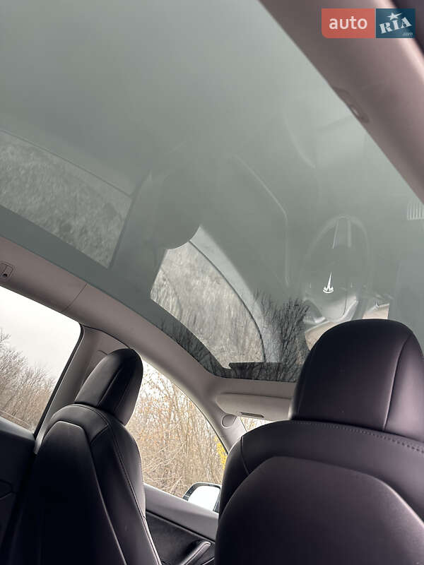 Внедорожник / Кроссовер Tesla Model Y 2021 в Харькове