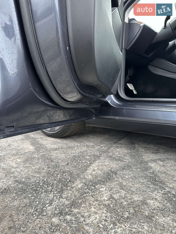 Внедорожник / Кроссовер Tesla Model Y 2021 в Харькове