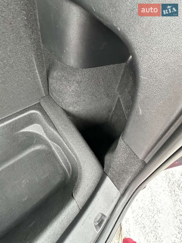 Внедорожник / Кроссовер Tesla Model Y 2021 в Харькове