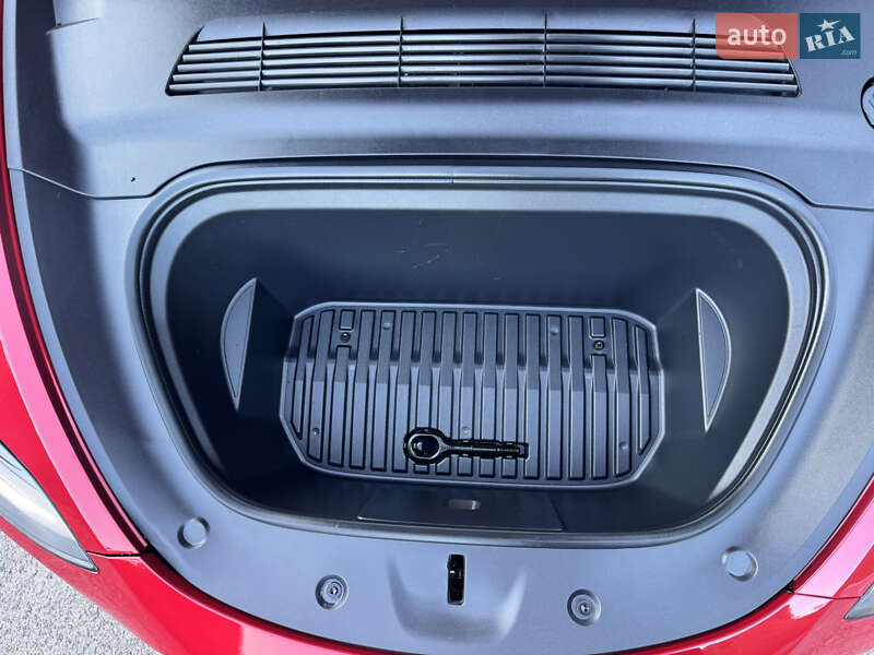 Позашляховик / Кросовер Tesla Model Y 2022 в Львові фото 28 Позашляховик / Кросовер Tesla Model Y 2022 в Львові