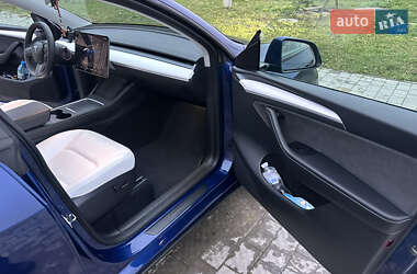 Внедорожник / Кроссовер Tesla Model Y 2024 в Копычинце
