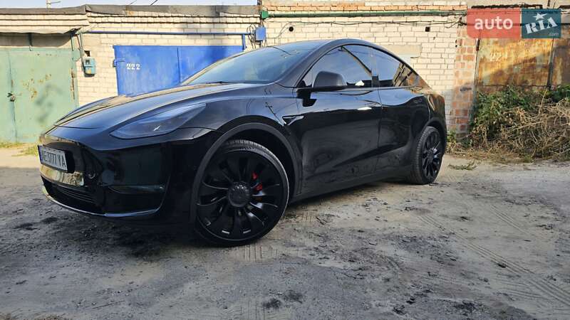 Позашляховик / Кросовер Tesla Model Y 2022 в Дніпрі