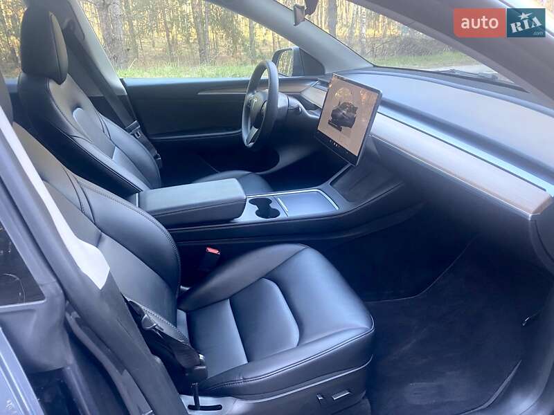 Позашляховик / Кросовер Tesla Model Y 2023 в Києві