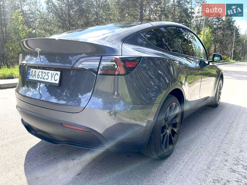 Позашляховик / Кросовер Tesla Model Y 2023 в Києві