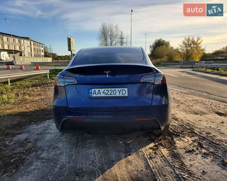 Внедорожник / Кроссовер Tesla Model Y 2022 в Киеве