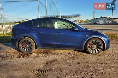Внедорожник / Кроссовер Tesla Model Y 2022 в Киеве