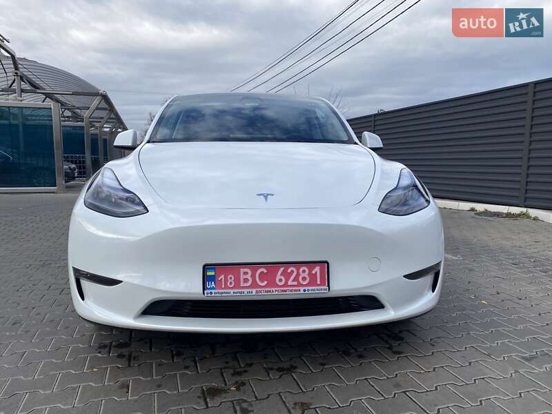 Внедорожник / Кроссовер Tesla Model Y 2023 в Киеве