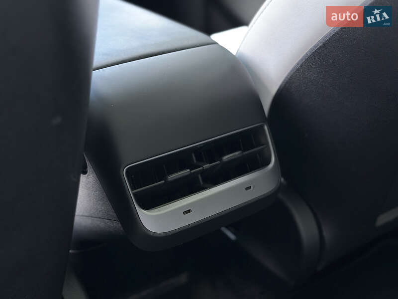 Внедорожник / Кроссовер Tesla Model Y 2022 в Каменском фото 44 Внедорожник / Кроссовер Tesla Model Y 2022 в Каменском