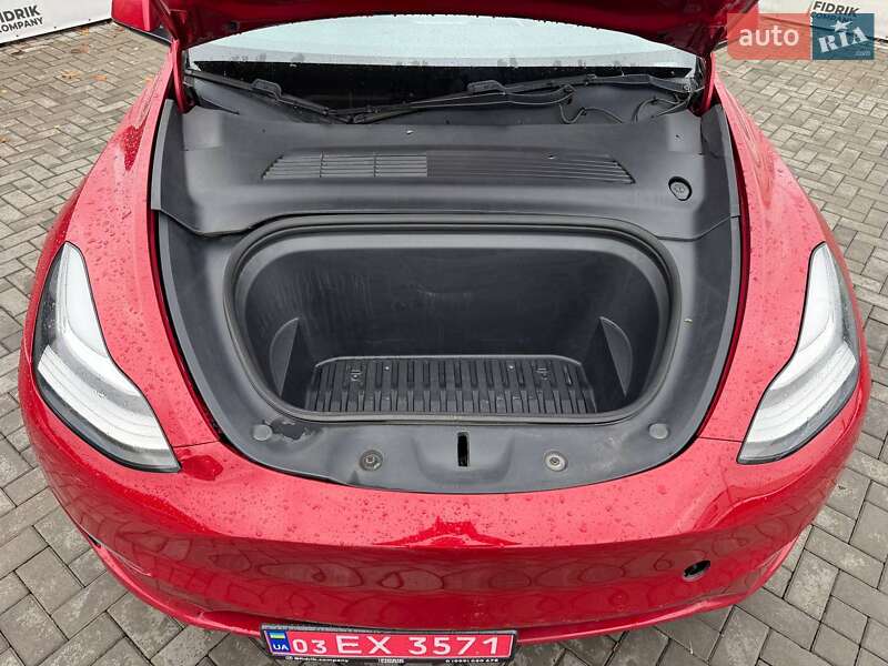 Позашляховик / Кросовер Tesla Model Y 2020 в Луцьку