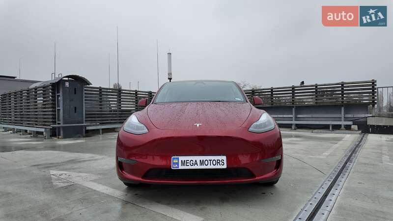 Внедорожник / Кроссовер Tesla Model Y 2024 в Киеве