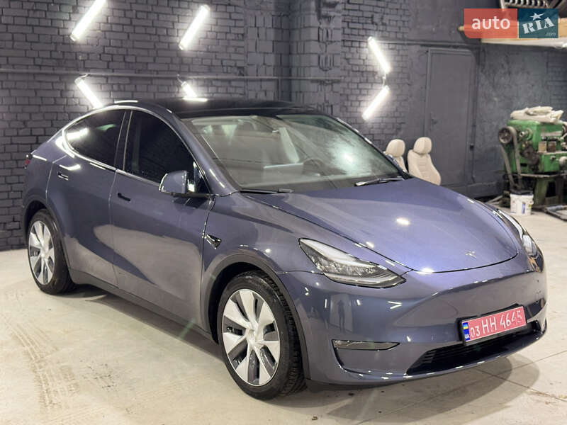 Внедорожник / Кроссовер Tesla Model Y 2023 в Киеве