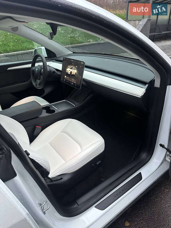 Внедорожник / Кроссовер Tesla Model Y 2023 в Василькове