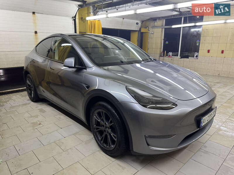 Позашляховик / Кросовер Tesla Model Y 2025 в Києві