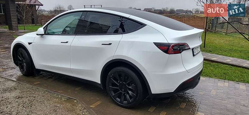Позашляховик / Кросовер Tesla Model Y 2023 в Івано-Франківську фото 3 Позашляховик / Кросовер Tesla Model Y 2023 в Івано-Франківську