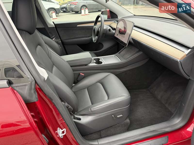 Внедорожник / Кроссовер Tesla Model Y 2024 в Киеве фото 28 Внедорожник / Кроссовер Tesla Model Y 2024 в Киеве