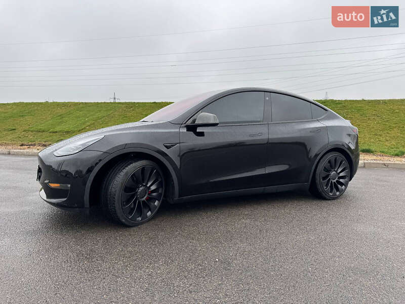 Позашляховик / Кросовер Tesla Model Y 2022 в Дніпрі