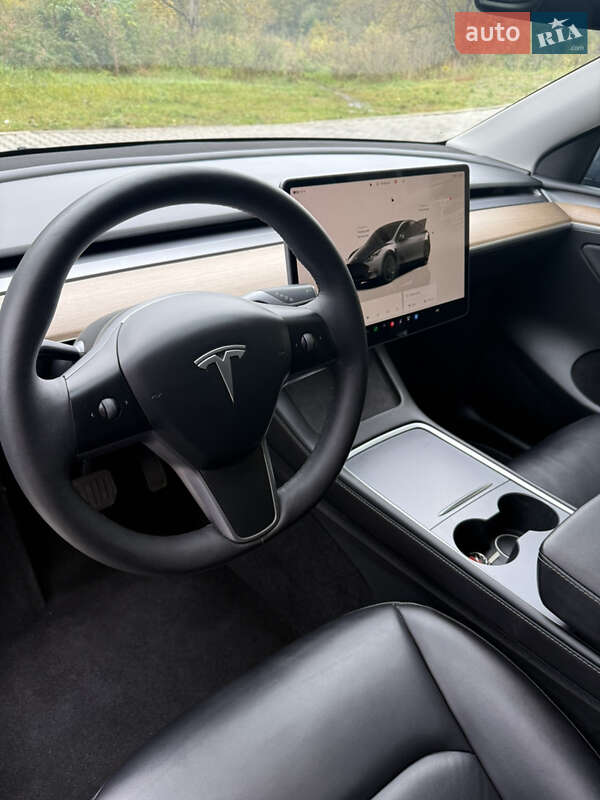 Внедорожник / Кроссовер Tesla Model Y 2023 в Хмельницком