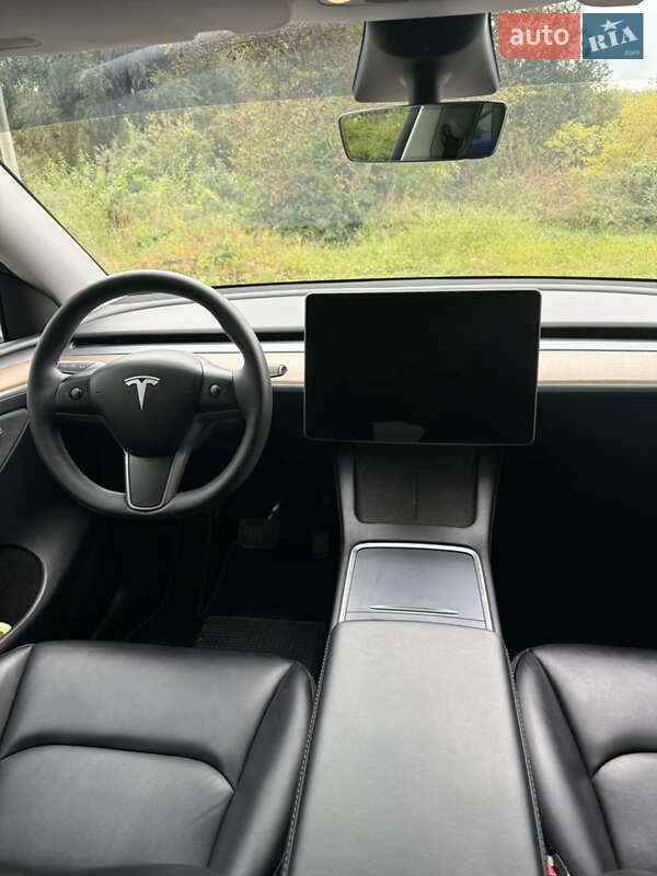 Внедорожник / Кроссовер Tesla Model Y 2023 в Хмельницком