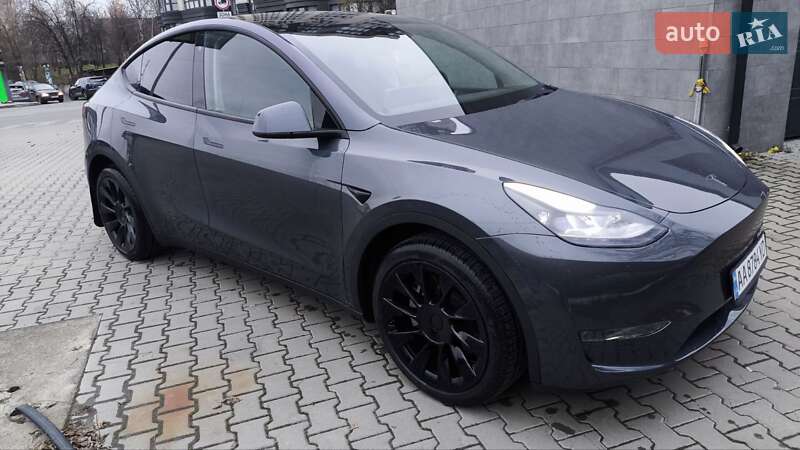 Позашляховик / Кросовер Tesla Model Y 2022 в Києві фото 2 Позашляховик / Кросовер Tesla Model Y 2022 в Києві