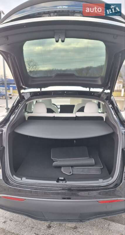 Внедорожник / Кроссовер Tesla Model Y 2023 в Хусте